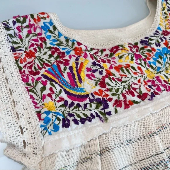 SUMMER TOP | Tan handmade embroidered crocheted shoe sleeve cottage core shirt - Picture 7 of 16